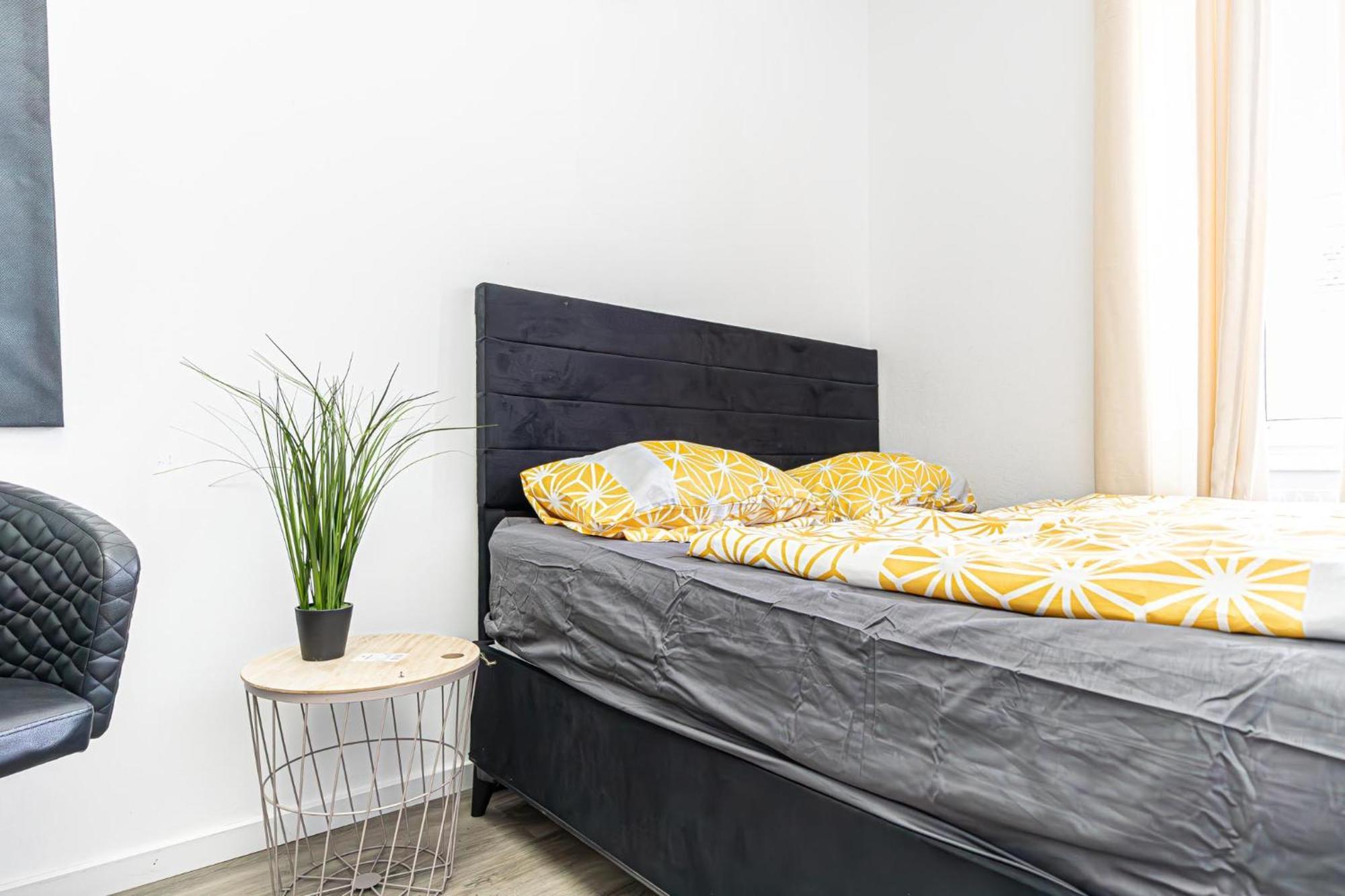 Near Schoenbrunn - Economy Rooms In Shared Apartment At Meidling Train Station Vienna Luaran gambar