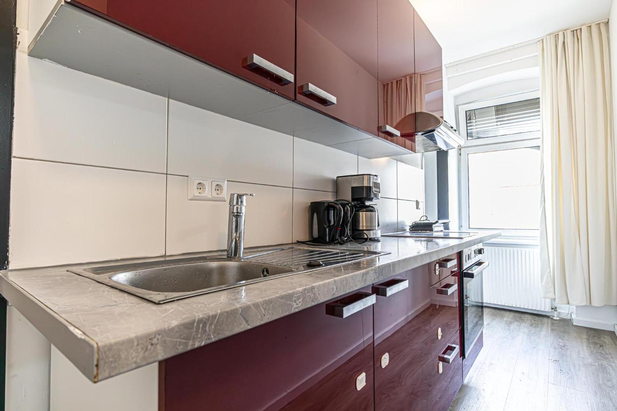 Near Schoenbrunn - Economy Rooms In Shared Apartment At Meidling Train Station Vienna Luaran gambar
