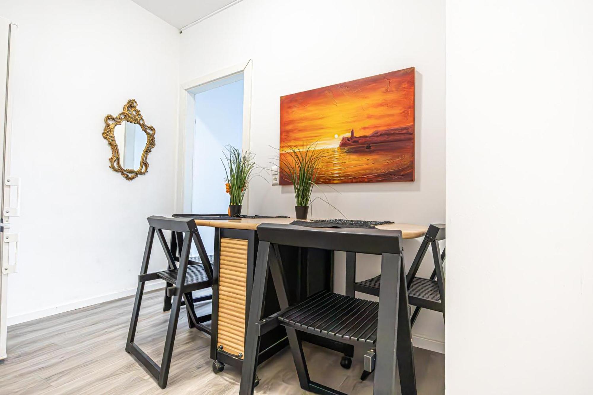 Near Schoenbrunn - Economy Rooms In Shared Apartment At Meidling Train Station Vienna Luaran gambar