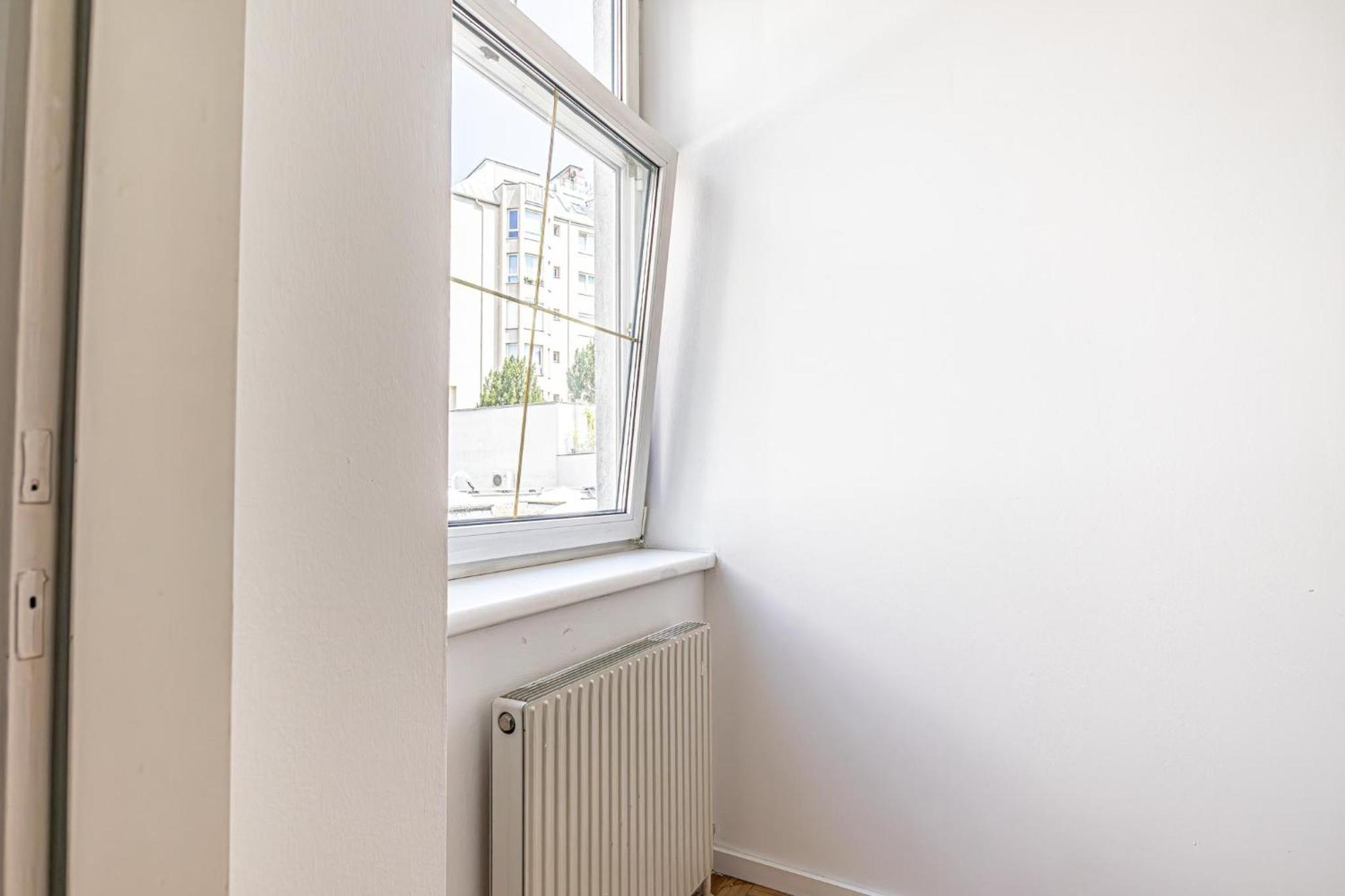 Near Schoenbrunn - Economy Rooms In Shared Apartment At Meidling Train Station Vienna Luaran gambar