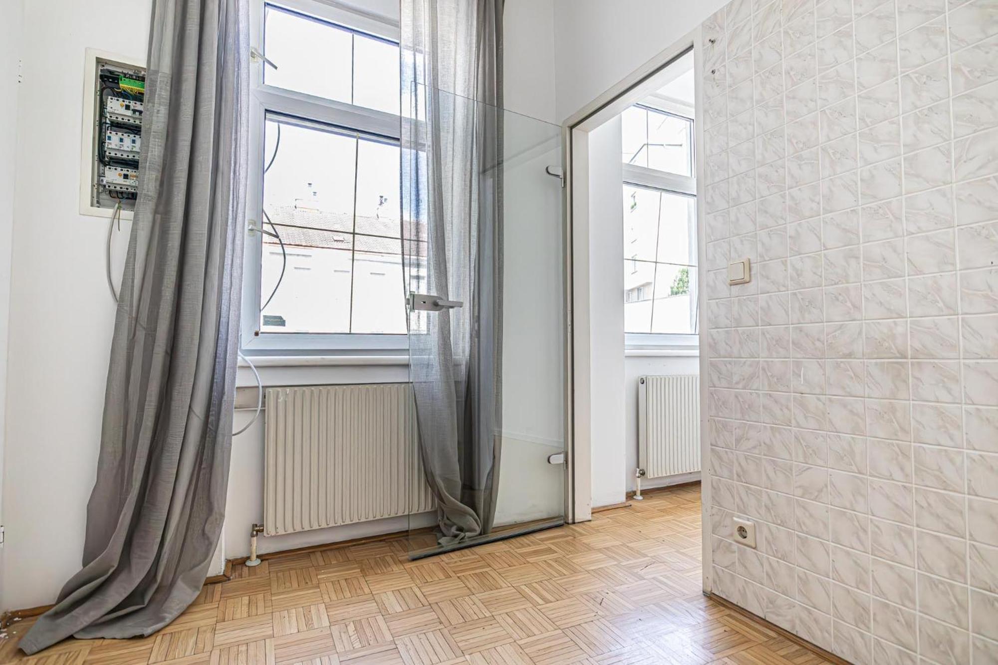 Near Schoenbrunn - Economy Rooms In Shared Apartment At Meidling Train Station Vienna Luaran gambar