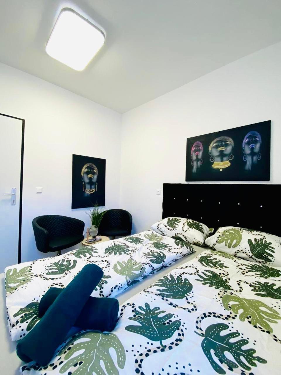 Near Schoenbrunn - Economy Rooms In Shared Apartment At Meidling Train Station Vienna Luaran gambar