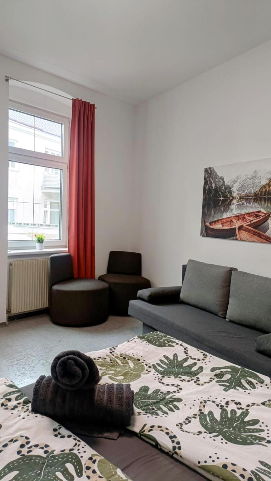 Near Schoenbrunn - Economy Rooms In Shared Apartment At Meidling Train Station Vienna Luaran gambar