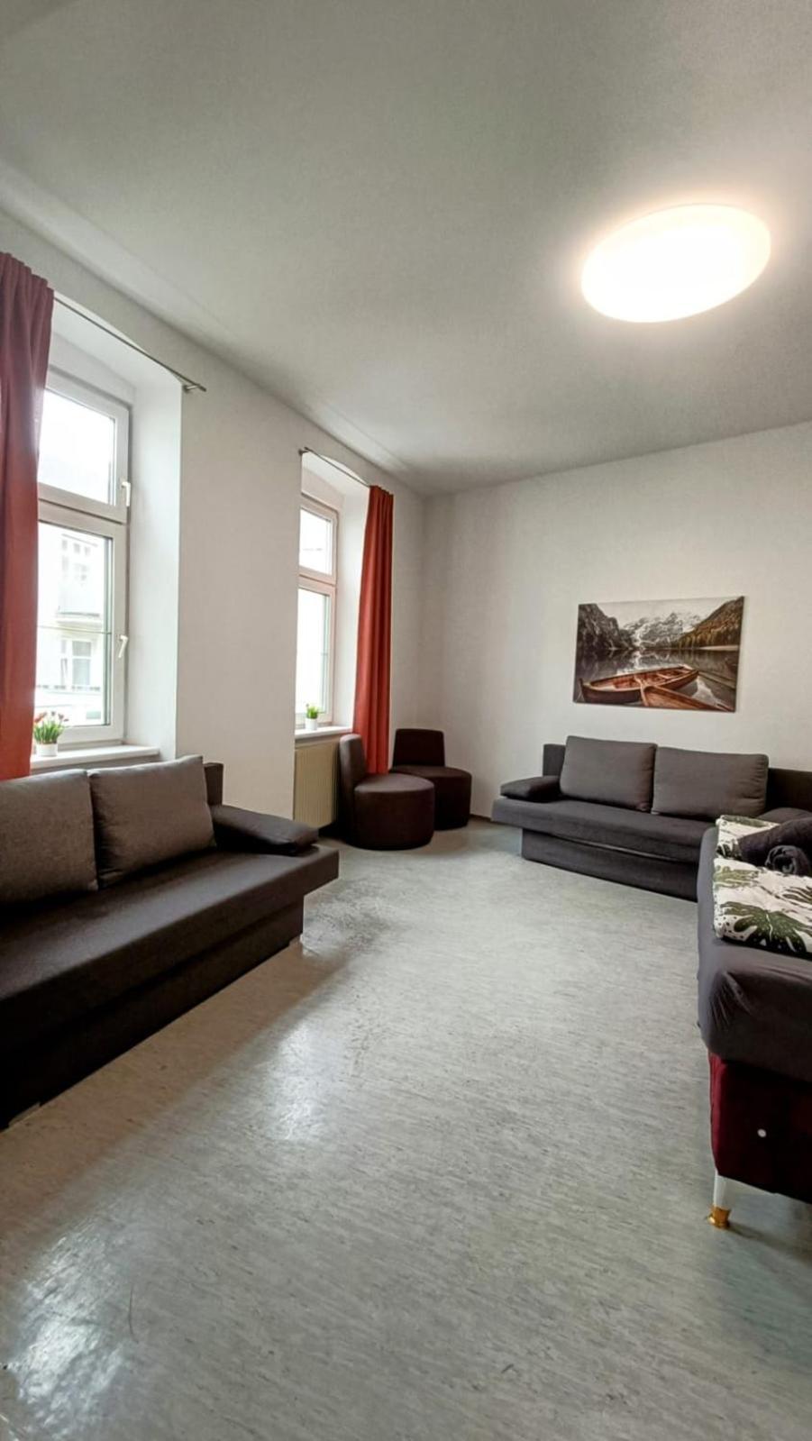 Near Schoenbrunn - Economy Rooms In Shared Apartment At Meidling Train Station Vienna Luaran gambar