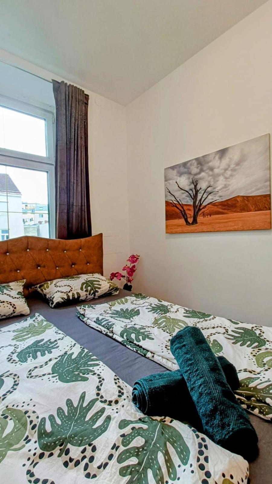 Near Schoenbrunn - Economy Rooms In Shared Apartment At Meidling Train Station Vienna Luaran gambar