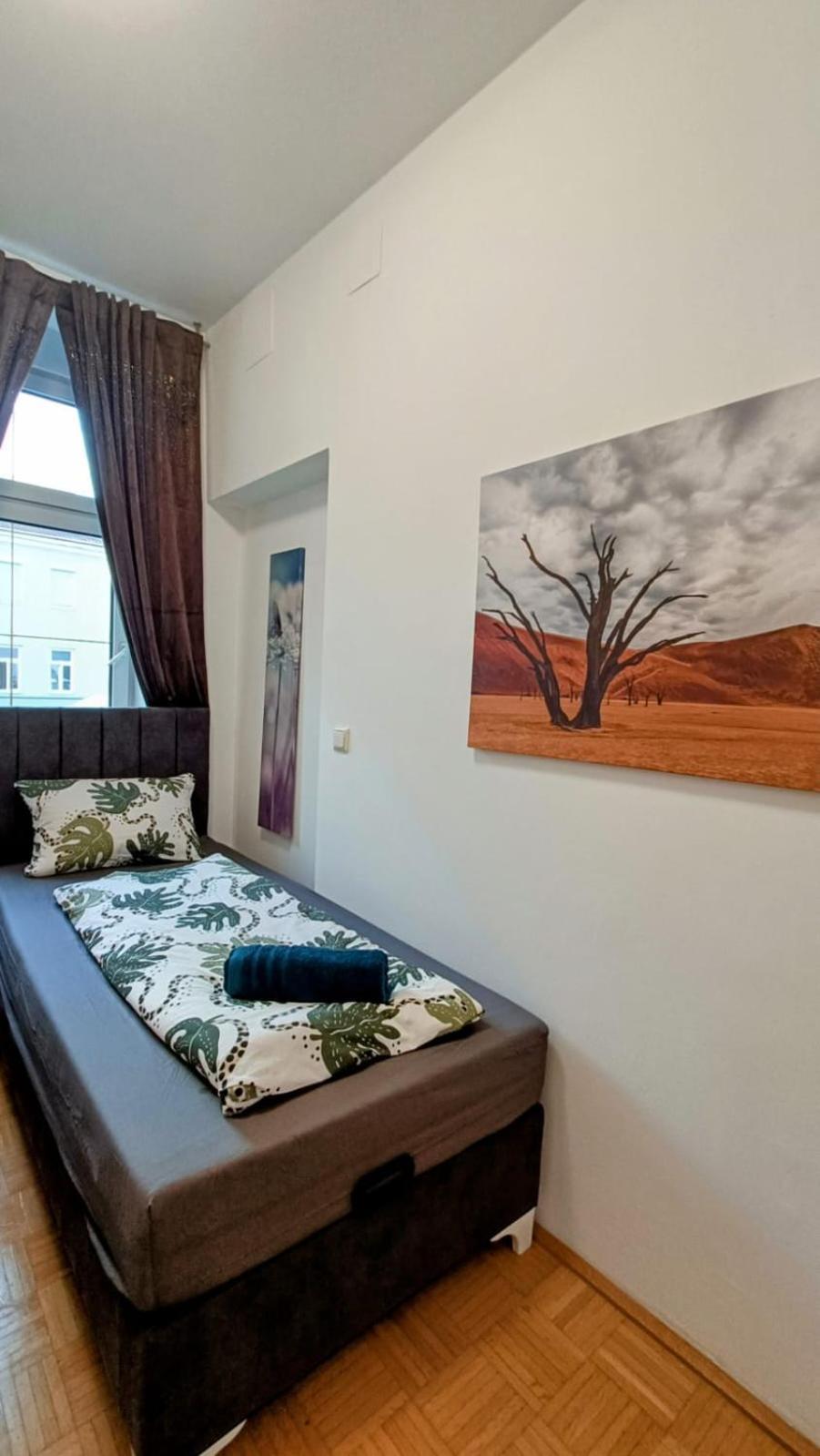 Near Schoenbrunn - Economy Rooms In Shared Apartment At Meidling Train Station Vienna Luaran gambar