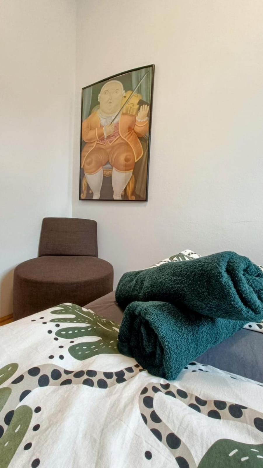Near Schoenbrunn - Economy Rooms In Shared Apartment At Meidling Train Station Vienna Luaran gambar