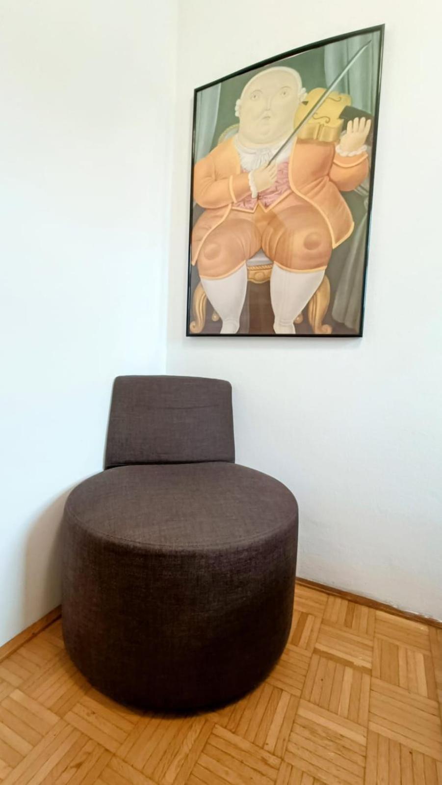 Near Schoenbrunn - Economy Rooms In Shared Apartment At Meidling Train Station Vienna Luaran gambar