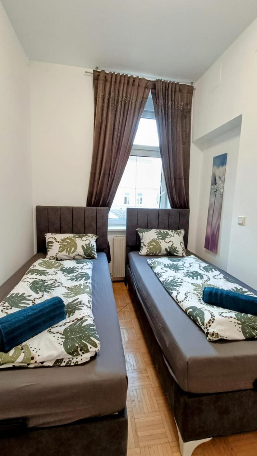 Near Schoenbrunn - Economy Rooms In Shared Apartment At Meidling Train Station Vienna Luaran gambar